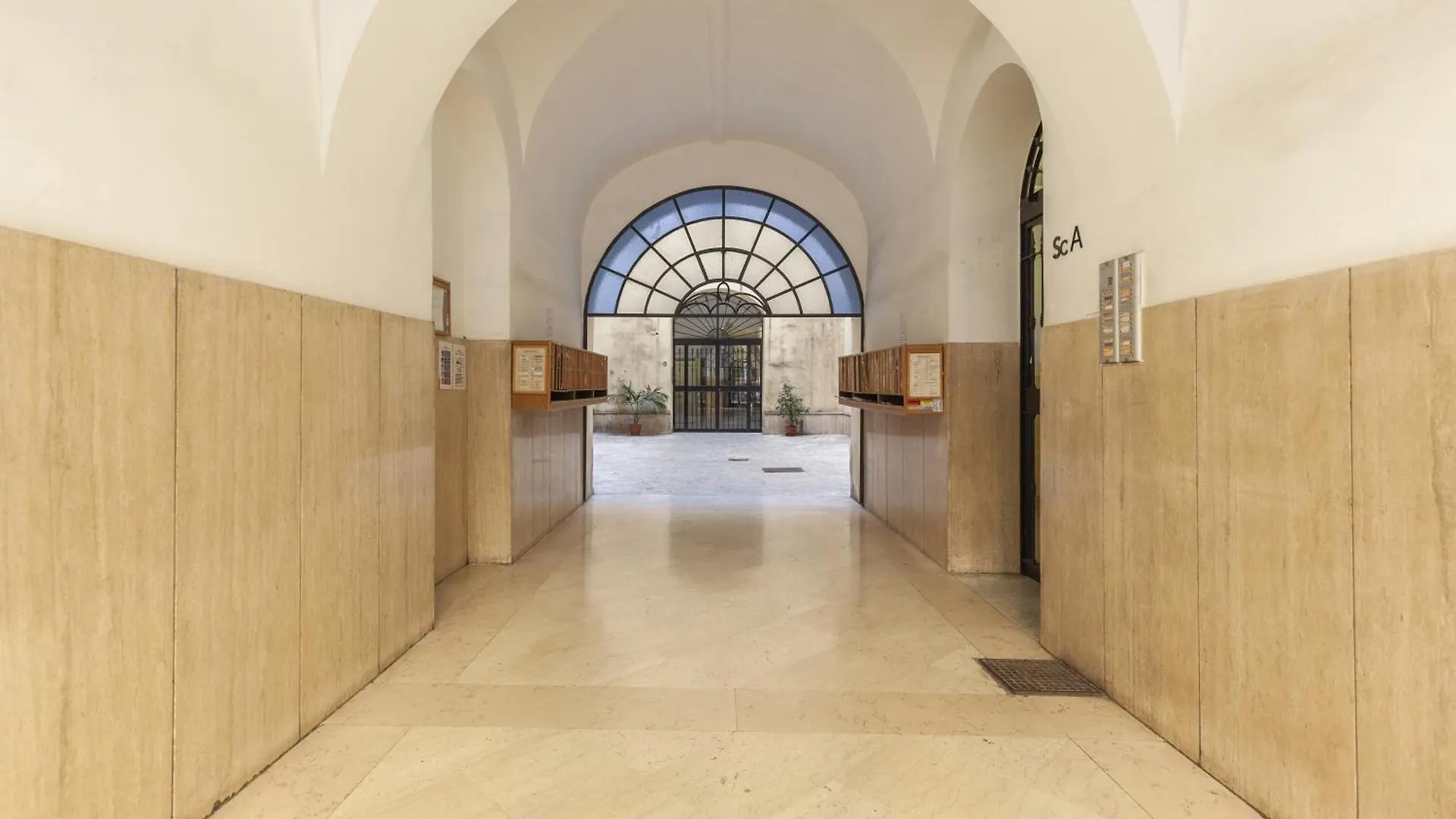 Apartment Hostly-Urban Oasis Turati-Few Steps From Colosseum
