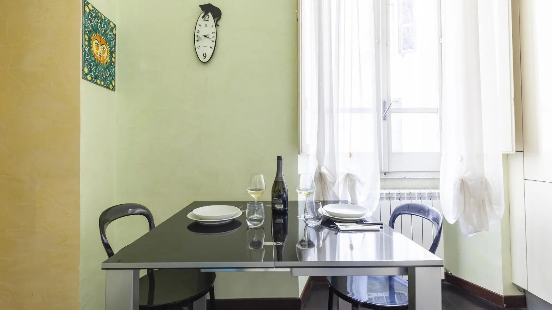 Hostly-Urban Oasis Turati-Few Steps From Colosseum Apartment Rome